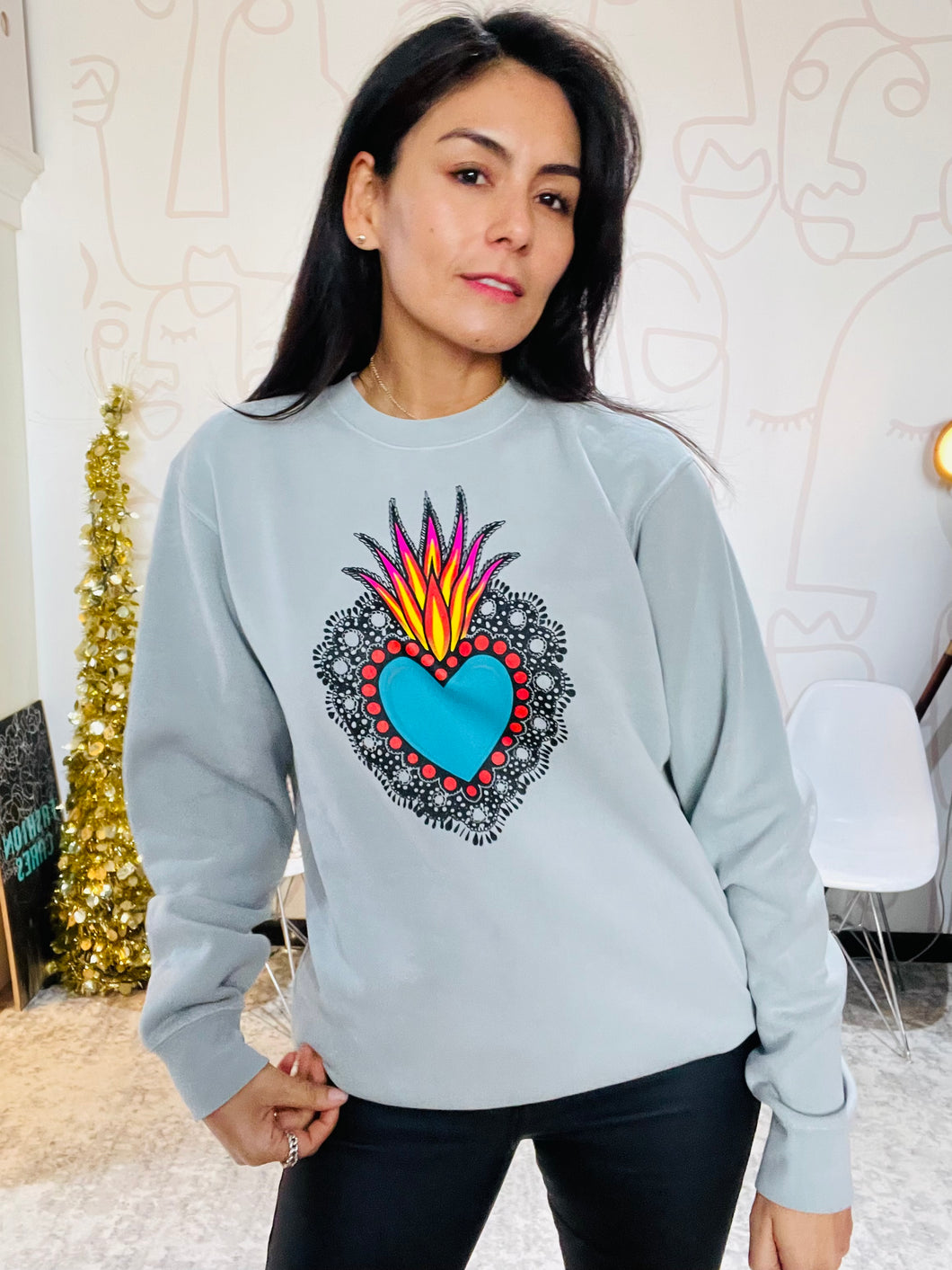SINDY Collection -Corazon Sweater-