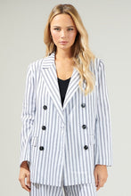 Load image into Gallery viewer, Arlah Stripped Blazer

