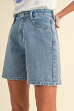 Load image into Gallery viewer, Naomi Mom Shorts