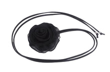 Load image into Gallery viewer, Rosette Belt