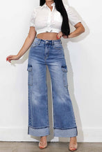 Load image into Gallery viewer, Kendra Jeans