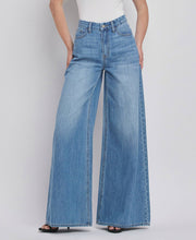 Load image into Gallery viewer, Olivia HR WIDE LEG JEANS