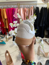 Load image into Gallery viewer, Steve Madden -DUO Sneakers-