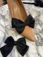 Load image into Gallery viewer, Coquette Shoe Clips