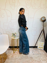 Load image into Gallery viewer, Ximena Flare Jeans With Stitching Detail
