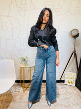 Load image into Gallery viewer, Ximena Flare Jeans With Stitching Detail