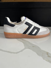 Load image into Gallery viewer, Back 70 -Cloud Sneakers-