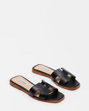Load image into Gallery viewer, Steve Madden -Hadyn Sandal-