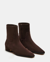 Load image into Gallery viewer, Steve Madden -Dusty Boots-