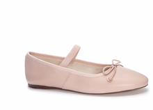 Load image into Gallery viewer, Chinese Laundry -Audrey Ballet Flat-
