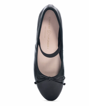 Load image into Gallery viewer, Chinese Laundry -Audrey Ballet Flat-
