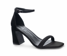 Load image into Gallery viewer, Chinese Laundry -Velma Heels-