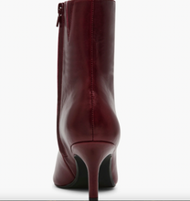 Load image into Gallery viewer, Steve Madden -Alston Booties-