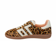 Load image into Gallery viewer, Back 70 -Cloud Leopard-