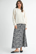 Load image into Gallery viewer, Fergie Oversized Sweater