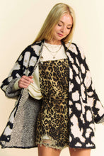 Load image into Gallery viewer, Plus Size Dulce Leopard Cardigan