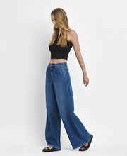 Load image into Gallery viewer, Kany HR Pleated Jeans