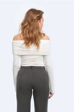 Load image into Gallery viewer, Morat off-shoulder top
