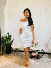 Load image into Gallery viewer, SINDY -Lupe Shift Dress