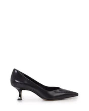 Load image into Gallery viewer, Vince Camuto -Margie Pump-
