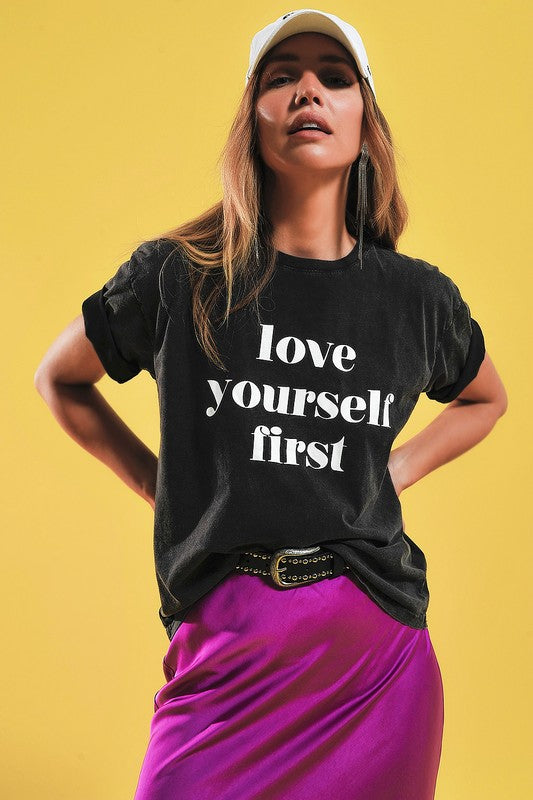 Love Yourself Tee – Queen's Boutique