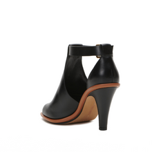 Load image into Gallery viewer, Vince Camuto -Frasper Sandal