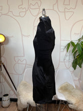 Load image into Gallery viewer, SINDY - Signature Dress