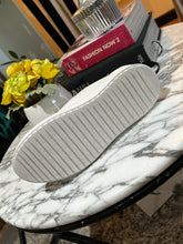 Load image into Gallery viewer, Steve Madden -Charlie-