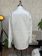 Load image into Gallery viewer, SINDY -Be Do Love Button Up