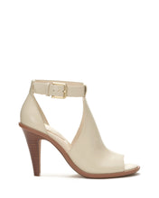 Load image into Gallery viewer, Vince Camuto -Frasper Sandal
