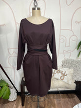 Load image into Gallery viewer, SINDY -Lupe Long Sleeve Shift Dress
