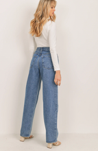 Load image into Gallery viewer, Throwback Jeans