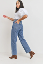 Load image into Gallery viewer, Throwback Jeans