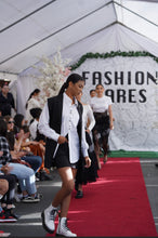 Load image into Gallery viewer, SINDY -Be Do Love Button Up