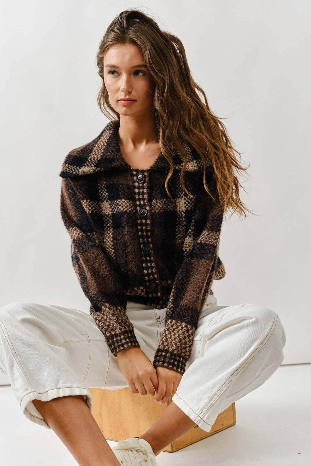 Vale Plaid Button Down Sweatr