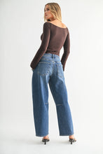 Load image into Gallery viewer, Meztli Barrel Jeans

