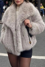 Load image into Gallery viewer, Soraya Fur Coat
