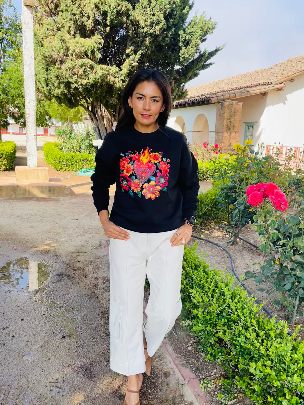 SINDY Collection -AMOR Sweatshirt