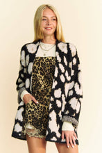 Load image into Gallery viewer, Plus Size Dulce Leopard Cardigan
