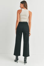 Load image into Gallery viewer, Leila Jeans
