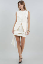 Load image into Gallery viewer, Gloria Buttoned Down Vest
