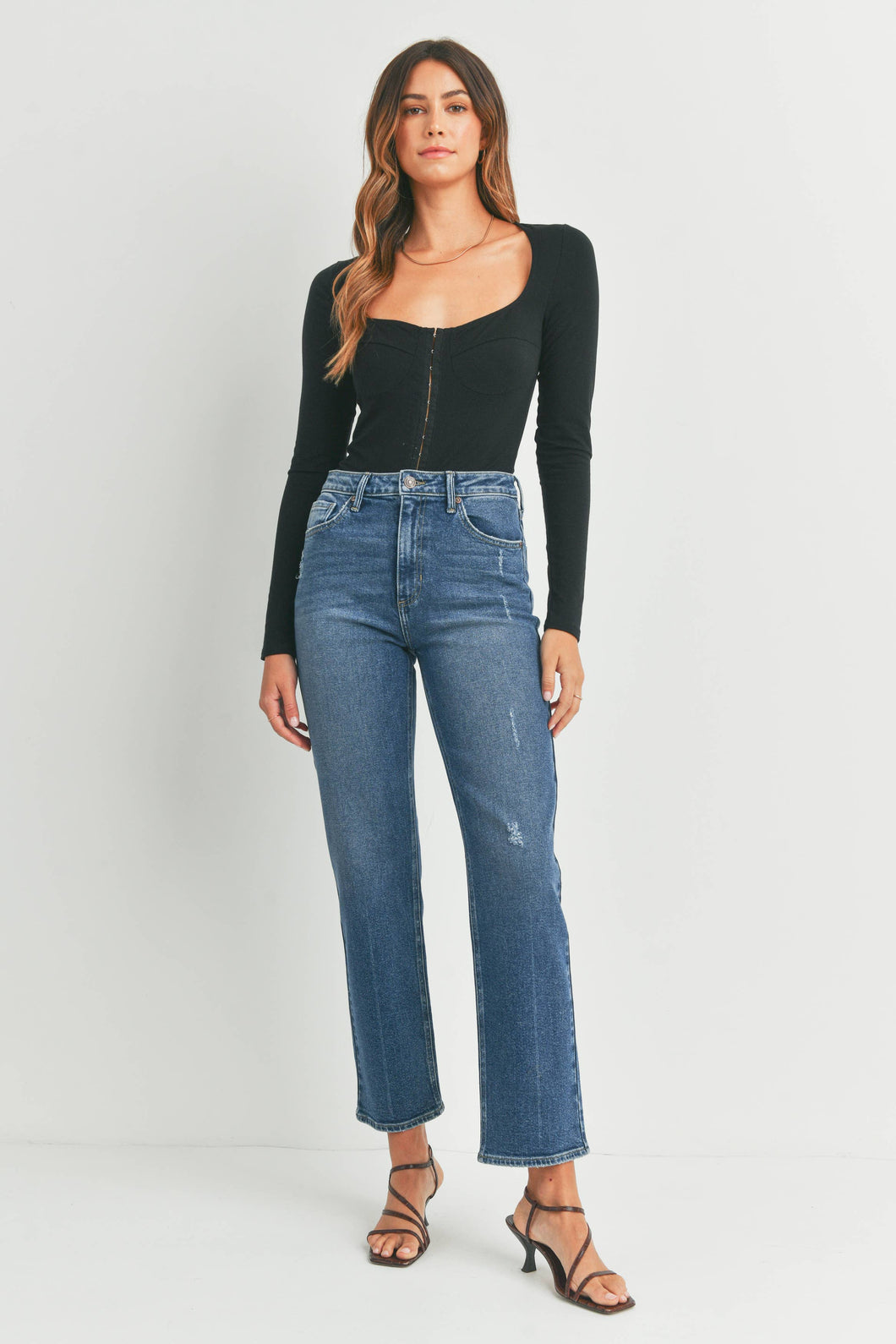 Just Black -Tamara Straight Jeans-