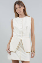 Load image into Gallery viewer, Gloria Buttoned Down Vest
