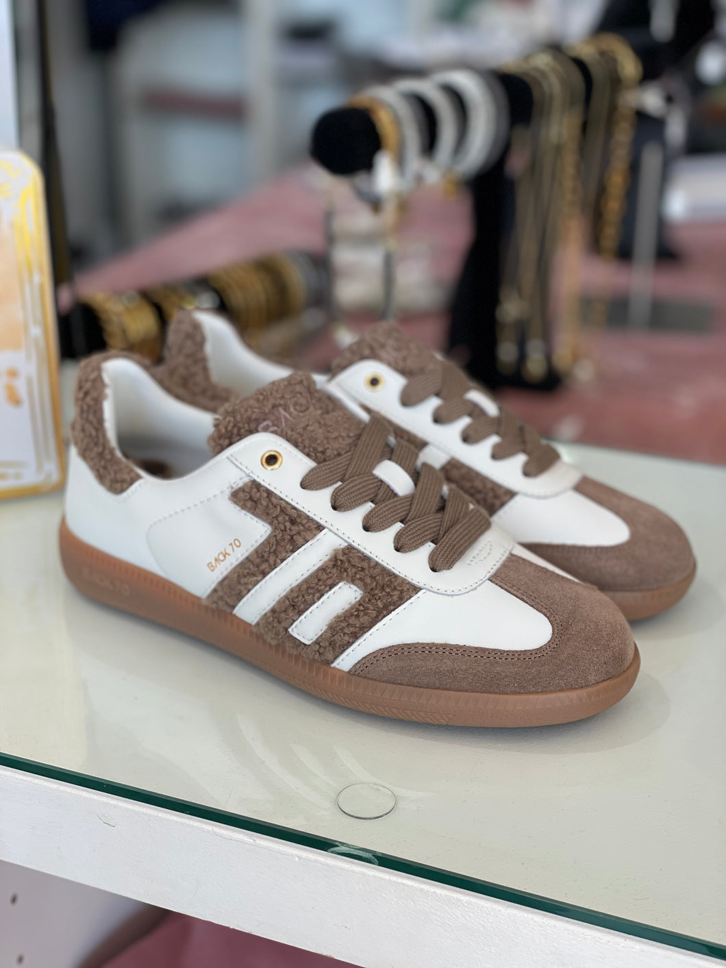 Back 70 -Cloud Sneakers-