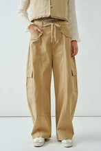 Load image into Gallery viewer, Khloe Cargo Barrel Pants
