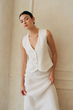 Load image into Gallery viewer, The Linen Vest
