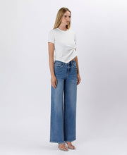 Load image into Gallery viewer, Raysa Tummy Control Jeans
