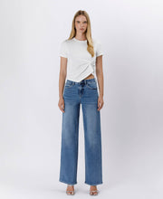 Load image into Gallery viewer, Raysa Tummy Control Jeans
