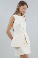 Load image into Gallery viewer, Gloria Buttoned Down Vest
