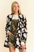 Load image into Gallery viewer, Dulce Leopard Cardigan
